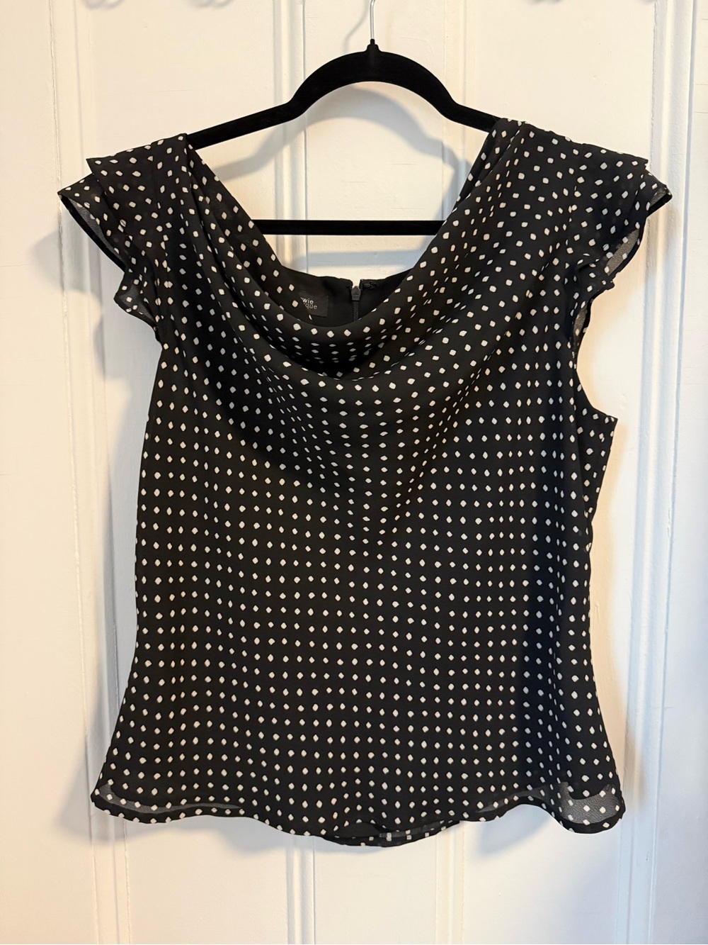 vintage polka dot top